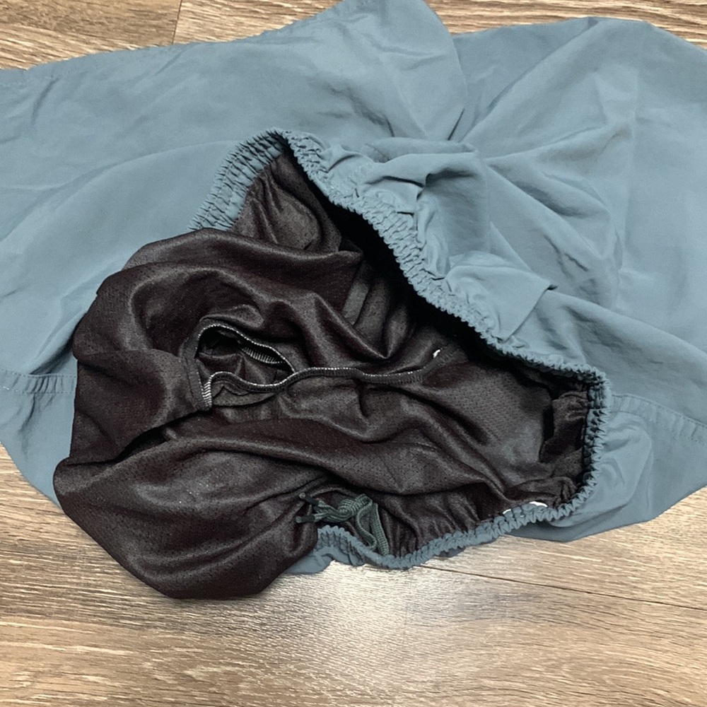 Patagonia Shorts - Picture 6 of 8
